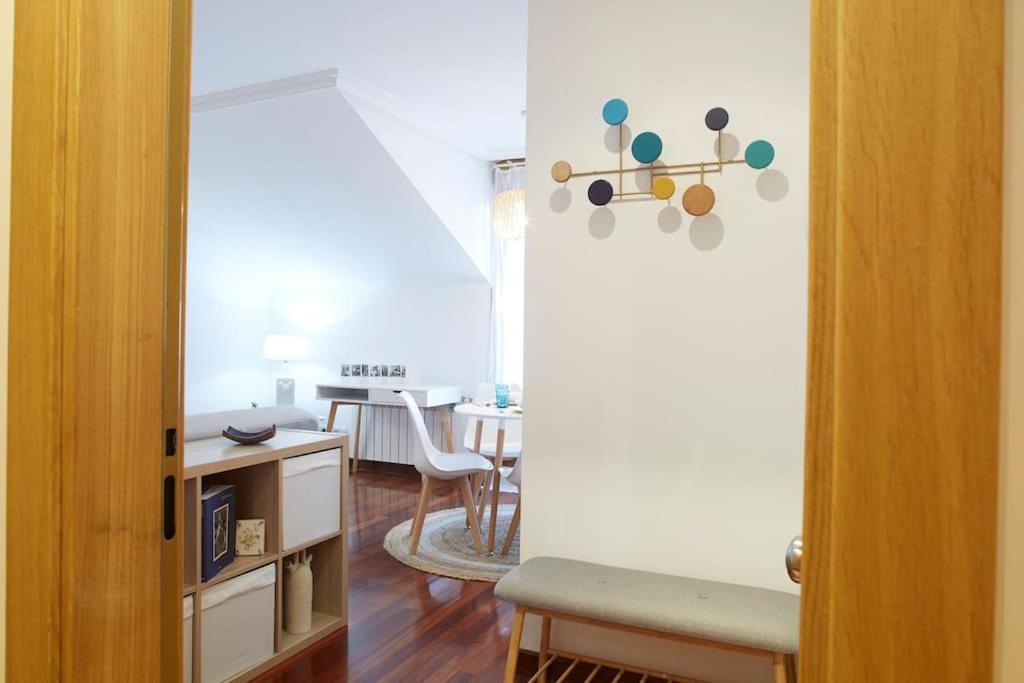 Apartamento Con Terraza A Un Paso De La Playa Gijón Exteriör bild