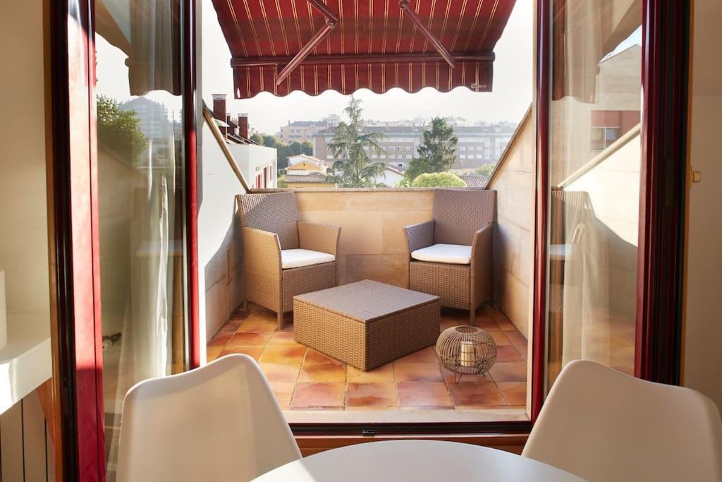 Apartamento Con Terraza A Un Paso De La Playa Gijón Exteriör bild